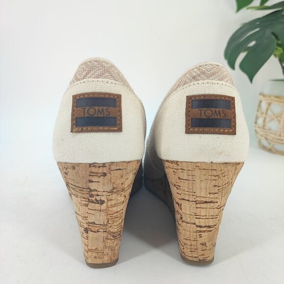 Toms Women's Tan Canvas Triangle Woven Pattern Wedge Size 8.5 - Picture 3 of 8